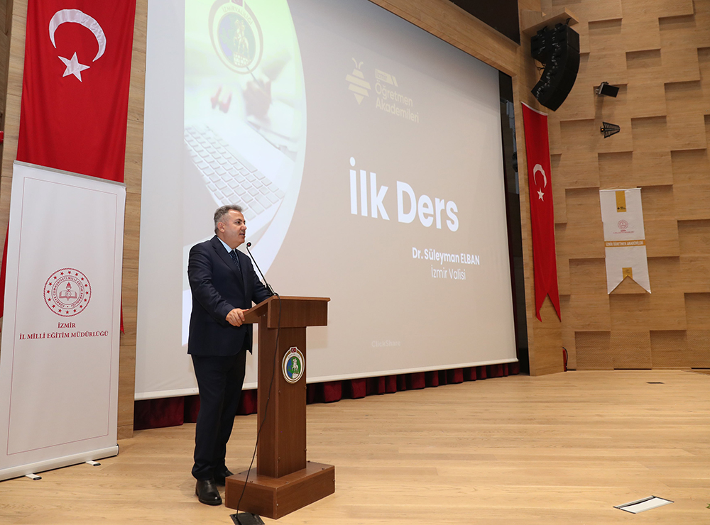 Öğretmen Akademilerinin İlki İzmir’de Açıldı